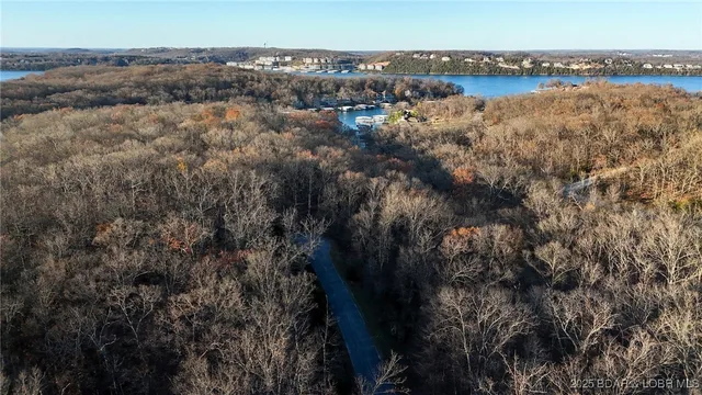 Primary bedroom — Lot 856 Grand Cypress Court Porto Cima Missouri real estate