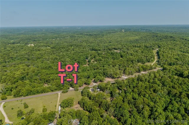 Front exterior — LOT T-1 Ivy Bend Road Stover Missouri real estate