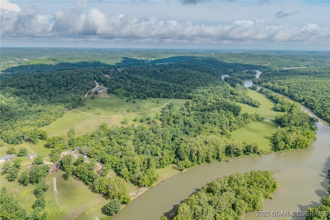2674 Wagon Trail Drive Camdenton Missouri home for sale listed at $2,000,000
