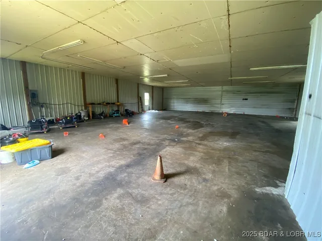 Primary bedroom — 204 STATE RD TT Sunrise Beach Missouri real estate