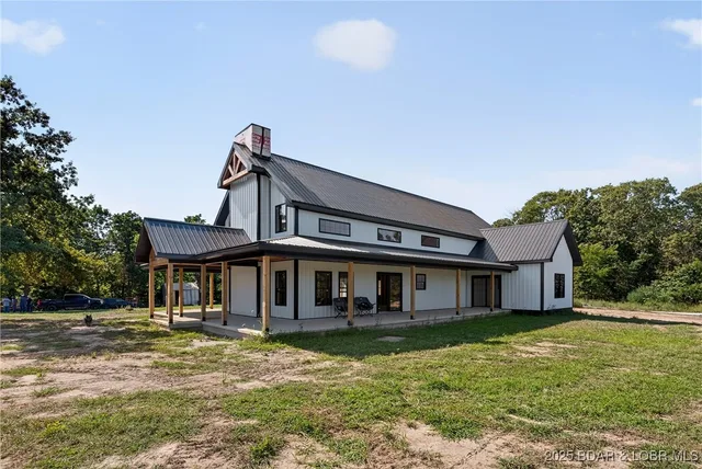 Primary bedroom — 17243 AC Highway Lincoln Missouri real estate
