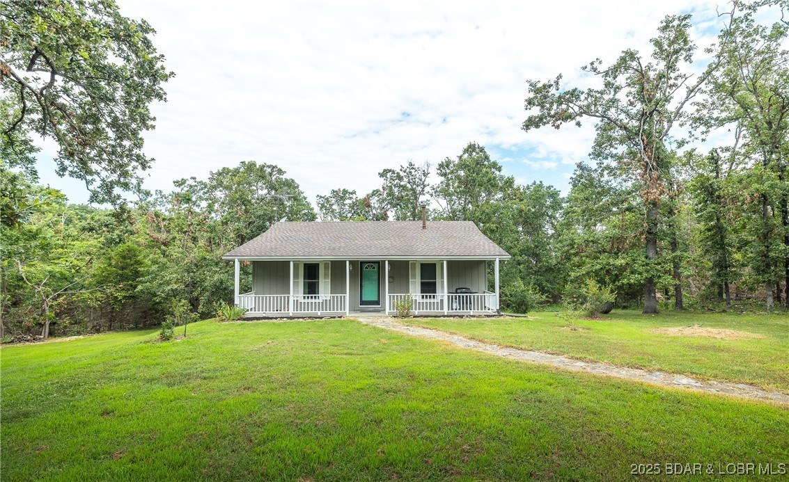27093 Karrs Park Ave Warsaw Missouri 4 bedroom 2 bathroom home for sale listed at $345,000