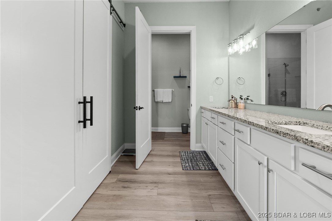 Photo 32