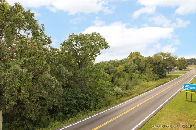 Front exterior — 18.13 Acres N. State Highway 7 Camdenton Missouri real estate
