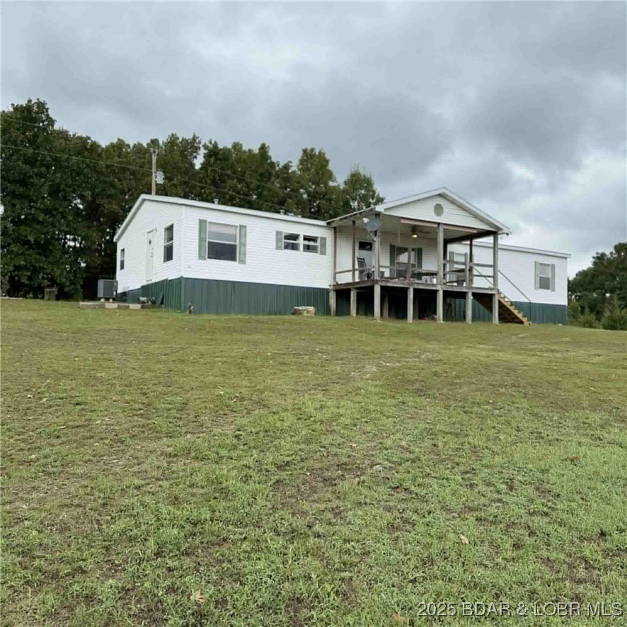 120 Oak Briar Lane Iberia Missouri 5 bedroom 3 bathroom home for sale listed at $250,000