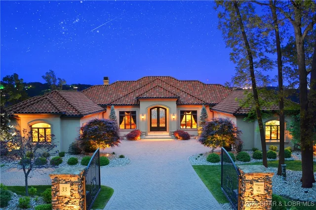 33 Vista Court