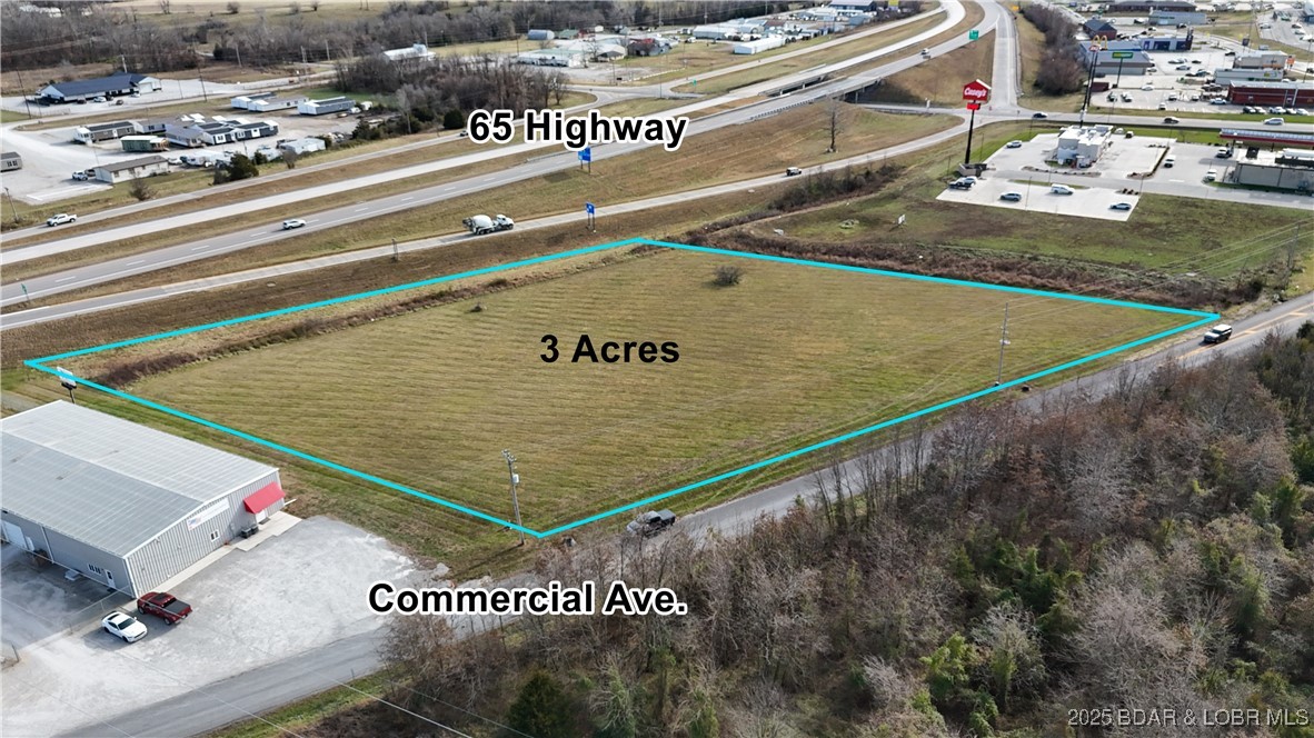 3 Acres Commercial Avenue Warsaw Missouri home for sale listed at $249,900