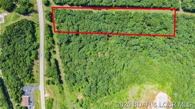 Living room — Lot 19 Highway 5 Sunrise Beach Missouri real estate