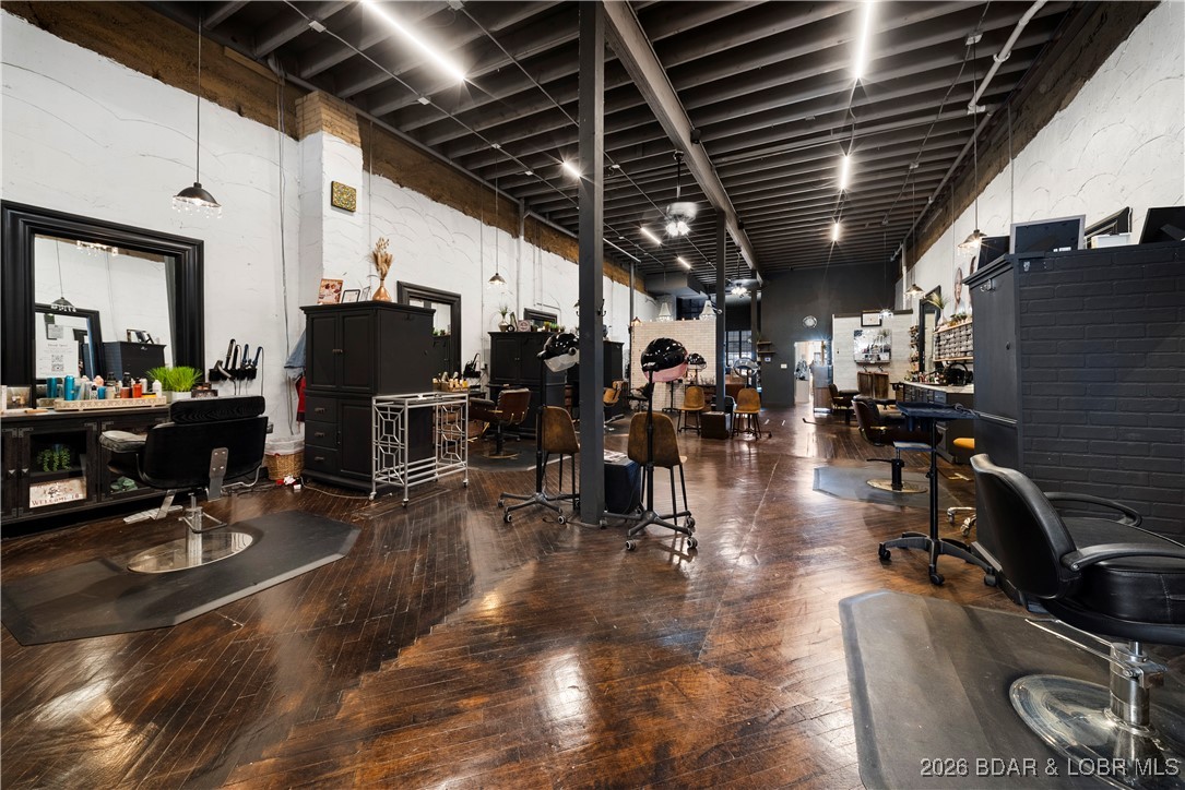 Photo 11
