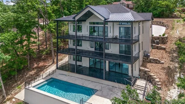 957 Grand View Drive, Porto Cima MO