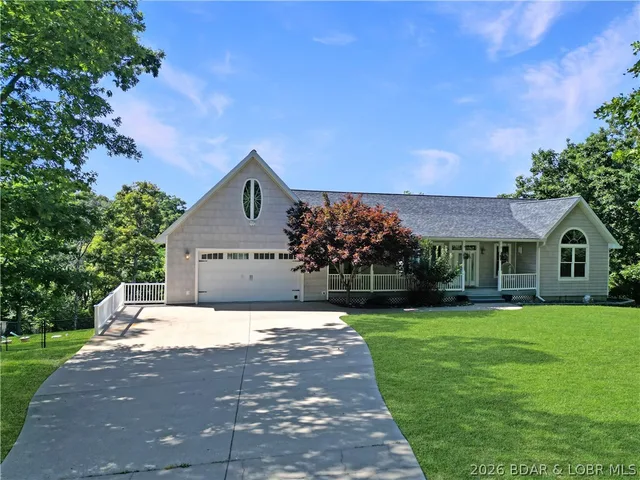 Front exterior — 201 Helinda Lane Four Seasons Missouri real estate