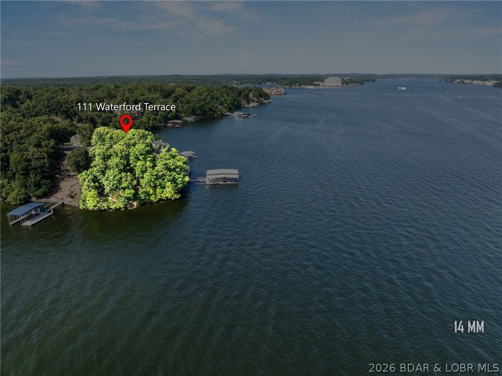 111 Waterford Terrace Porto Cima Missouri home for sale listed at $949,900