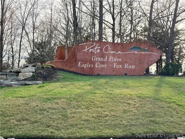 Living room — LOT #434 Grand View Drive Porto Cima Missouri real estate
