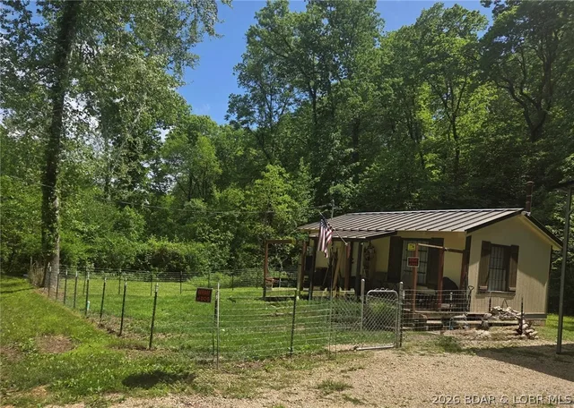 33616 Ray Road, Stover MO