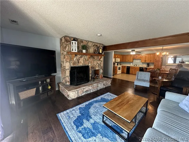 Kitchen — 803 Winn Road Osage Beach Missouri real estate