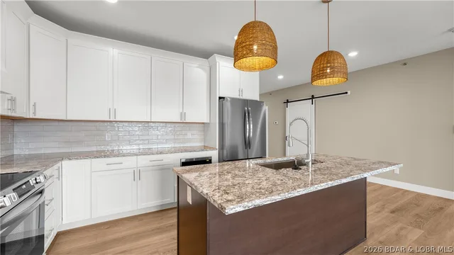 Kitchen — 4925 Robins Circle Osage Beach Missouri real estate