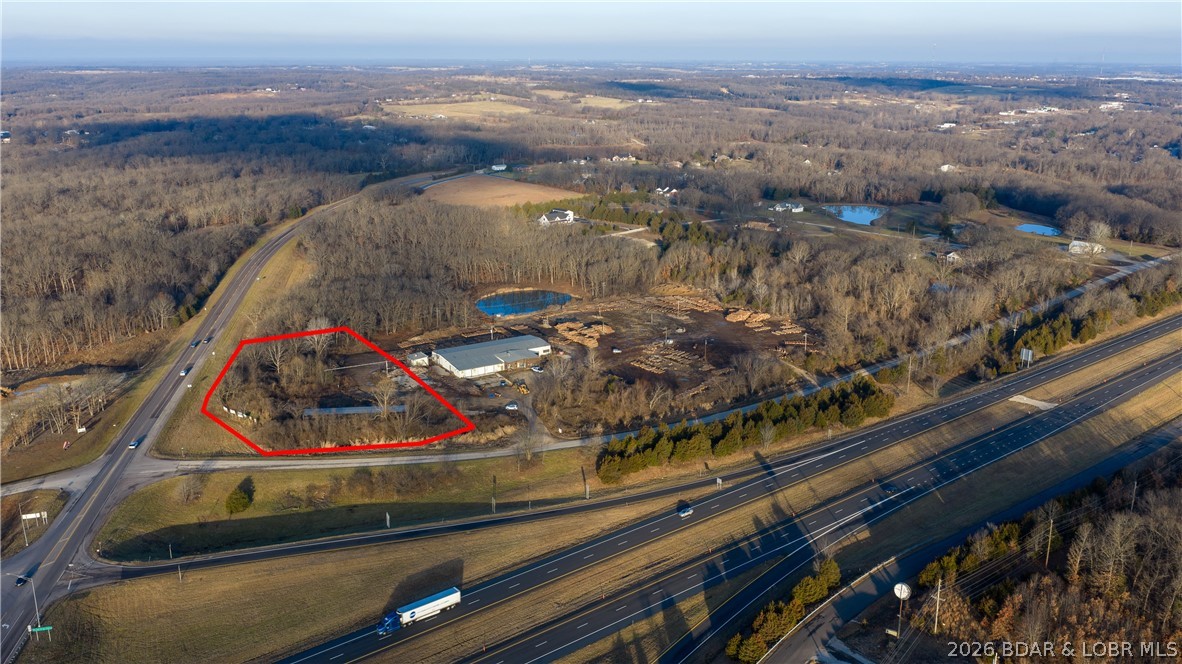 147 Hayes Drive Eldon Missouri home for sale listed at $1,250,000