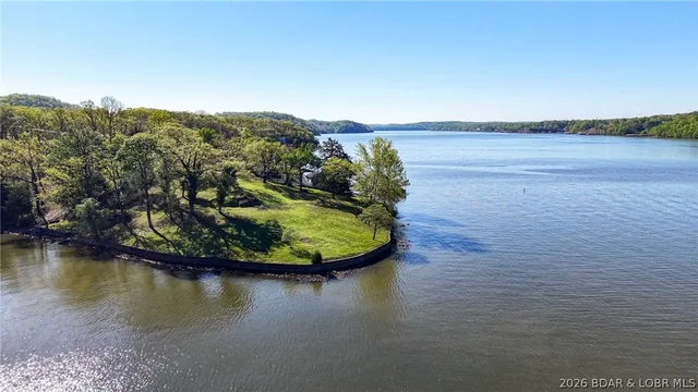 Front exterior — 316 Indian Park Lane Sunrise Beach Missouri real estate