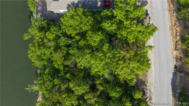 Living room — Lot 17 Beacon Pointe Circle Lake Ozark Missouri real estate