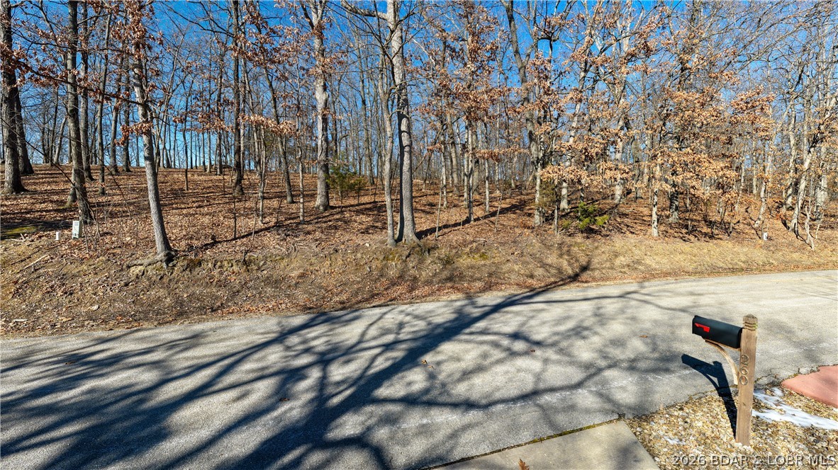 Lot 52 Greystone Lane Sunrise Beach Missouri home for sale listed at $105,000