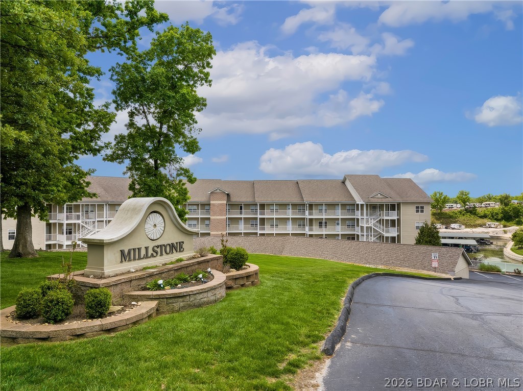 18136 Millstone Cove Road Gravois Mills Missouri 3 bedroom 4 bathroom home for sale listed at $489,900