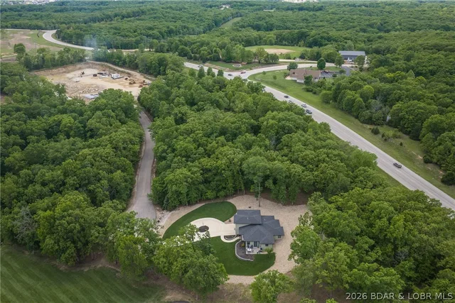 Kitchen — 1214 Champions Run Porto Cima Missouri real estate