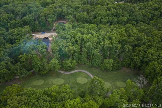 Primary bedroom — 1186-A Champions Run Porto Cima Missouri real estate
