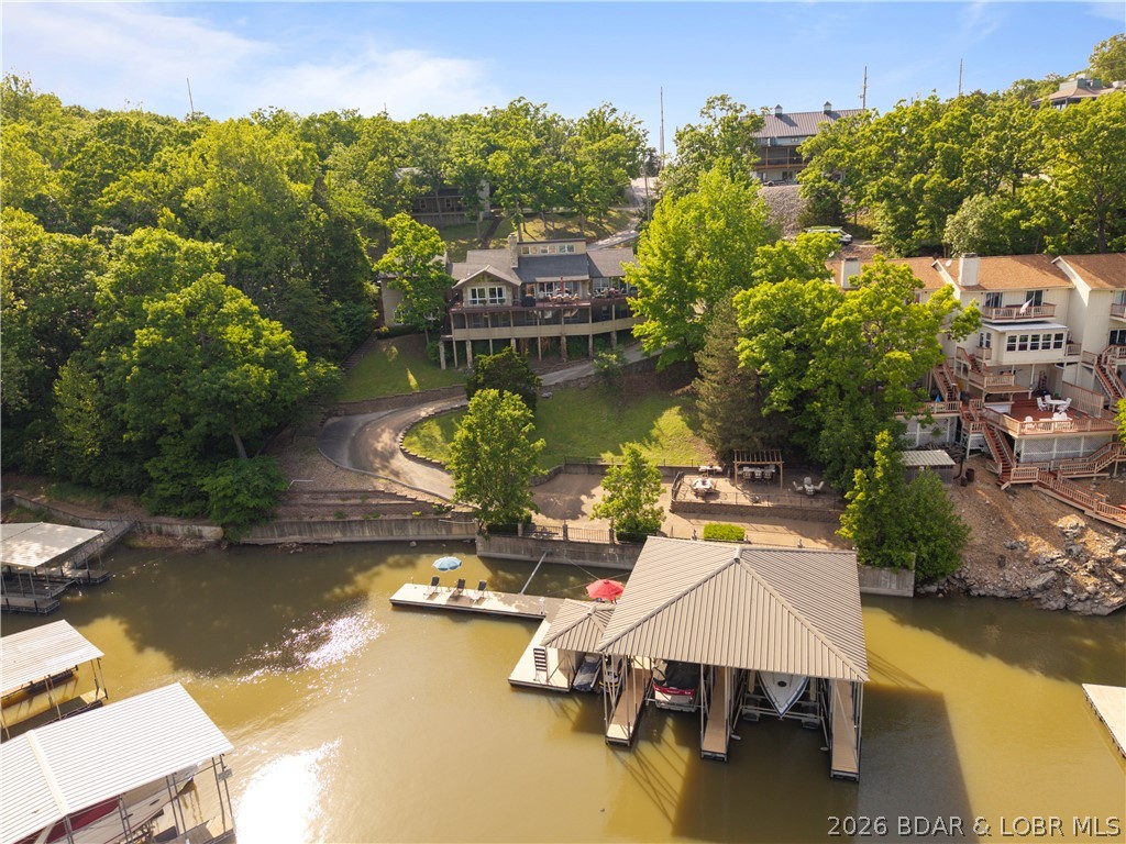 56 Black Hawk Terrace Lake Ozark Missouri 5 bedroom 5 bathroom home for sale listed at $1,650,000