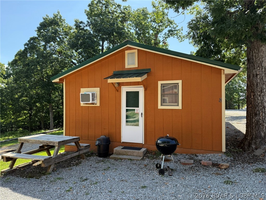 29792 Liars Loop Warsaw Missouri 2 bedroom 2 bathroom home for sale listed at $119,750