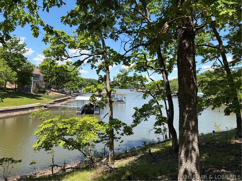 411 Grand View Drive, Sunrise Beach MO