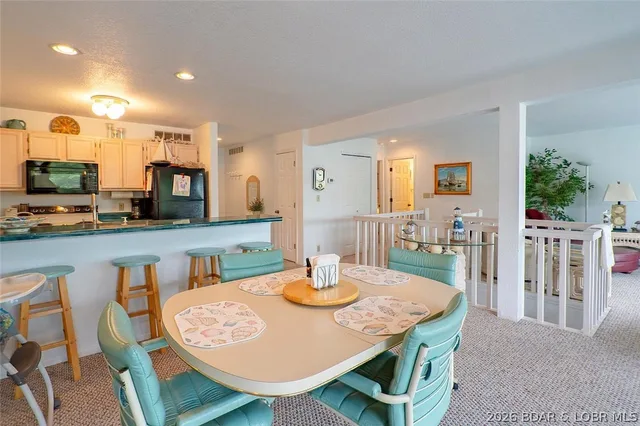 Primary bedroom — 158 Regatta Bay Circle Lake Ozark Missouri real estate