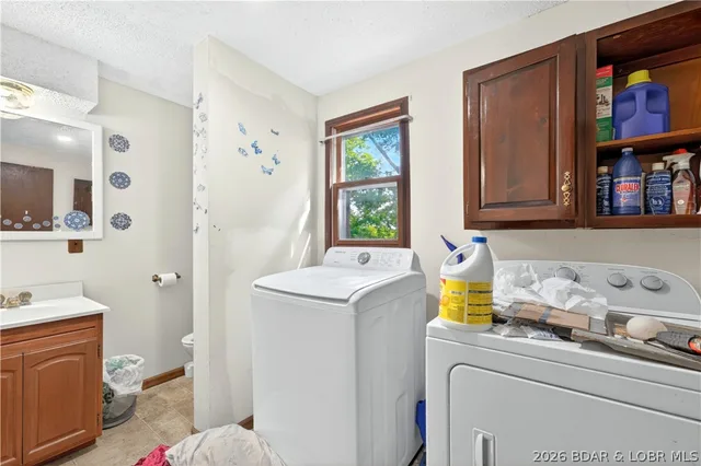 Kitchen — 33400 Kings Way Road Stover Missouri real estate