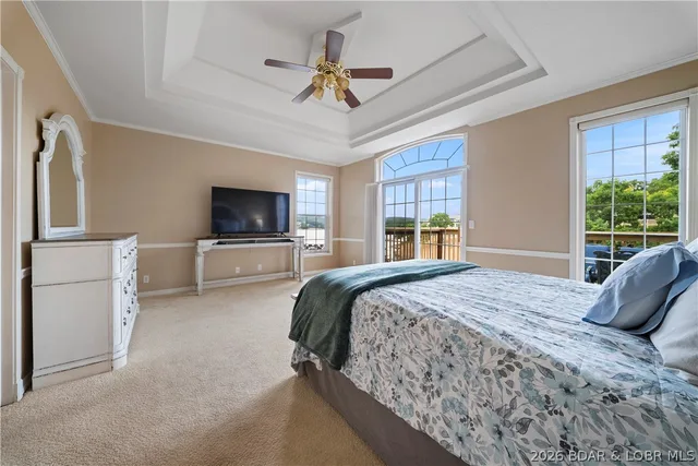 Primary bedroom — 2247 Breezy Acres Osage Beach Missouri real estate