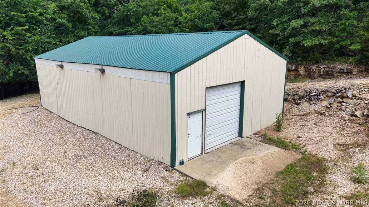 Point Plaza Edwards Missouri home for sale listed at $220,000