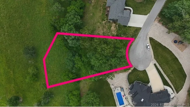Primary bedroom — Lot 297 Quail Hollow Avenue Lake Ozark Missouri real estate