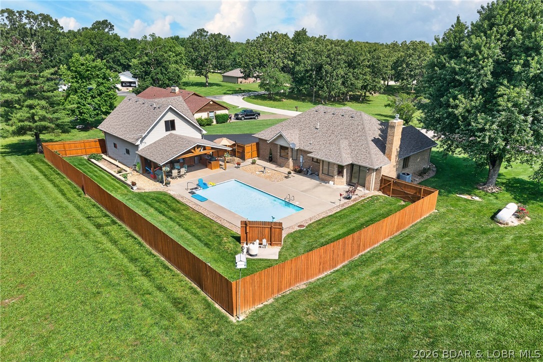 26659 Owens Drive Lebanon Missouri 3 bedroom 3 bathroom home for sale listed at $534,000