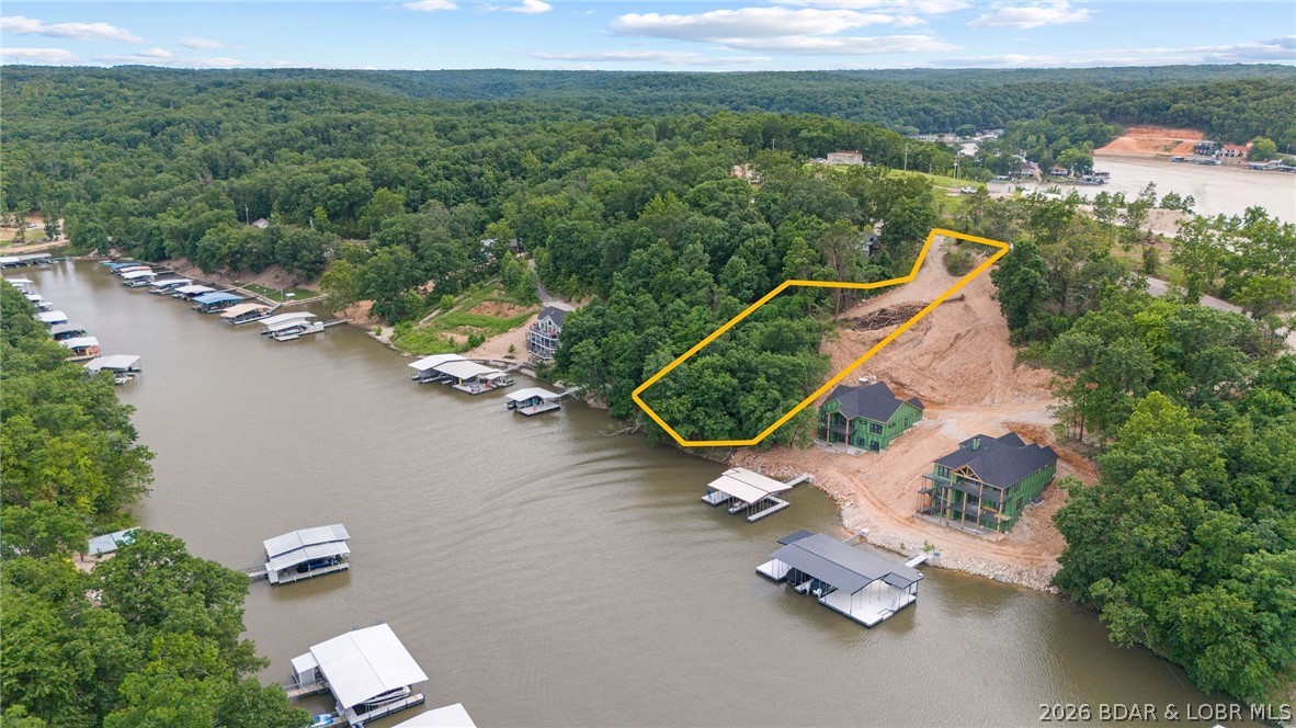 LOT 2 Pershing Drive Camdenton Missouri home for sale listed at $600,000