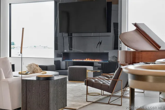 Living room — 125 Mclaren Drive Sunrise Beach Missouri real estate