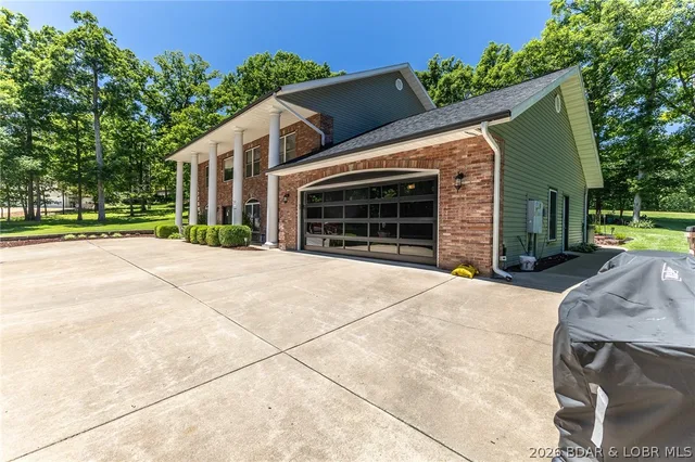 Front exterior — 149 Snead Circle Lake Ozark Missouri real estate