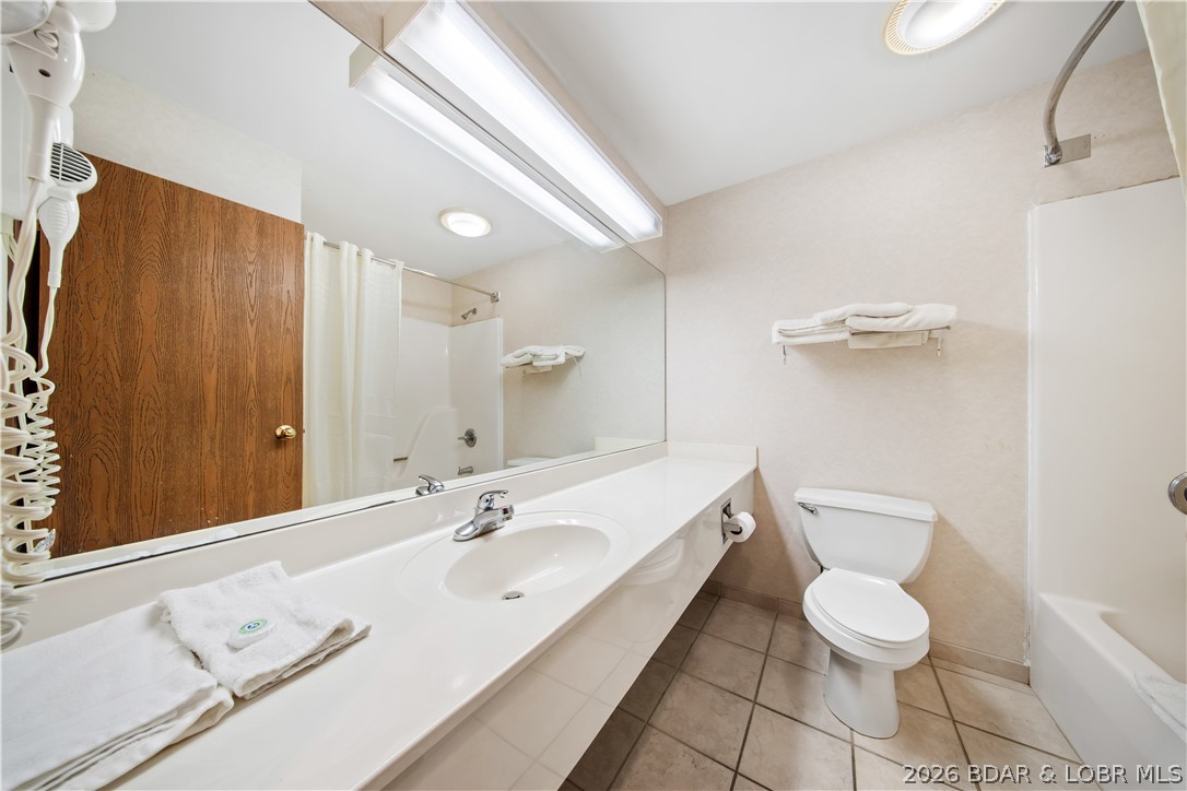 Photo 17