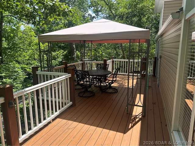 Primary bedroom — 38 Treasure Cay Drive Osage Beach Missouri real estate