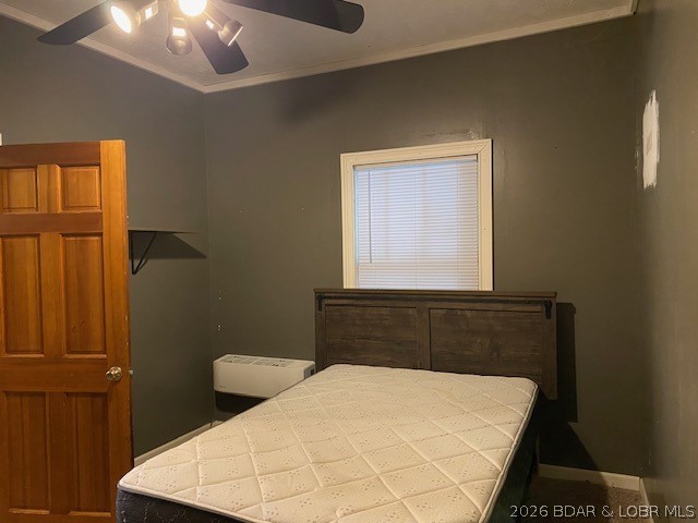 Living room — 1333 State Hwy 73 Macks Creek Missouri real estate