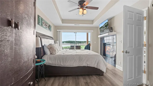 Primary bedroom — 214 Emerald Bay Drive Lake Ozark Missouri real estate