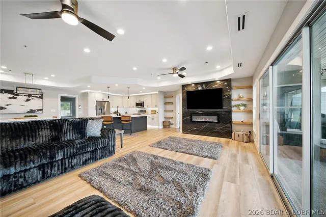 Kitchen — 116 Emerald Bay Drive Lake Ozark Missouri real estate