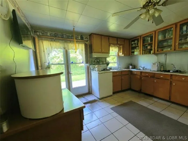 Kitchen — 20632 Seals Road Versailles Missouri real estate