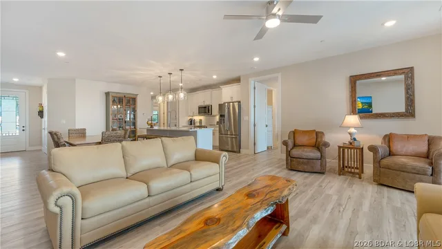 Primary bedroom — 182 Havens Place Drive Lake Ozark Missouri real estate