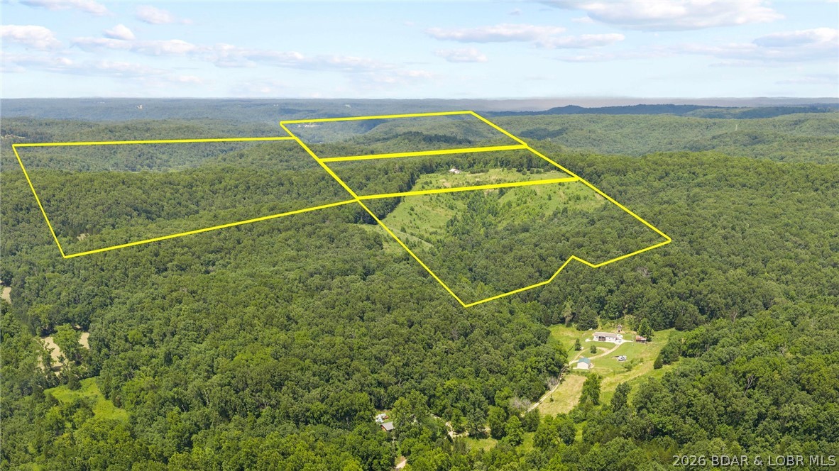 100 Blue Sky Drive Brumley Missouri home for sale listed at $1,086,000