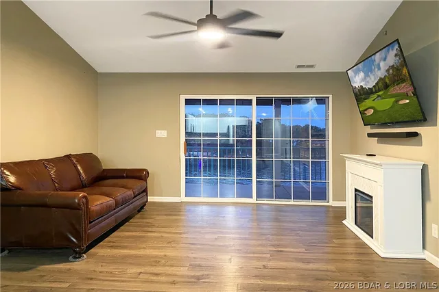 Primary bedroom — 182 Sac Road Sunrise Beach Missouri real estate