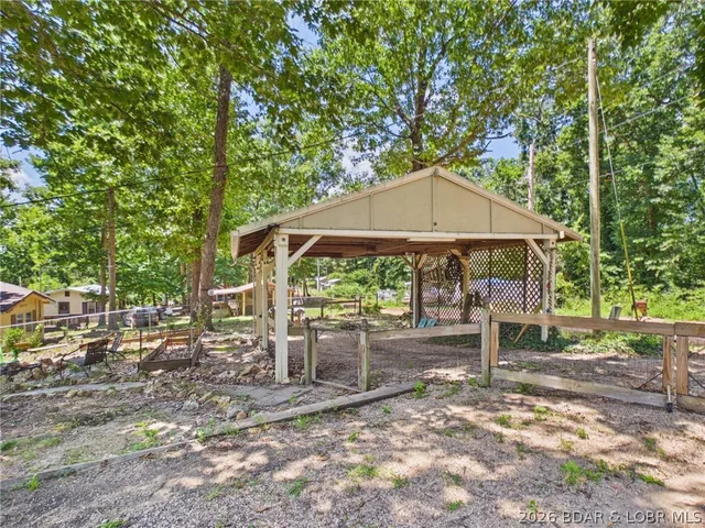 Primary bedroom — 3584 Walnut Hills Road Stover Missouri real estate