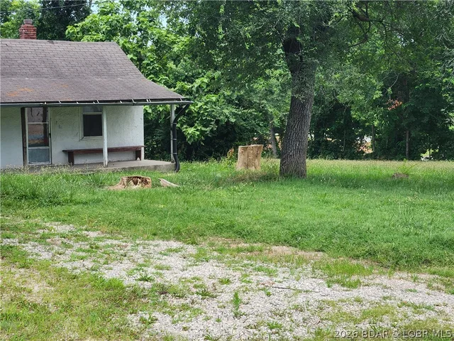 Front exterior — 849/853 W Park Manor Blvd Lebanon Missouri real estate